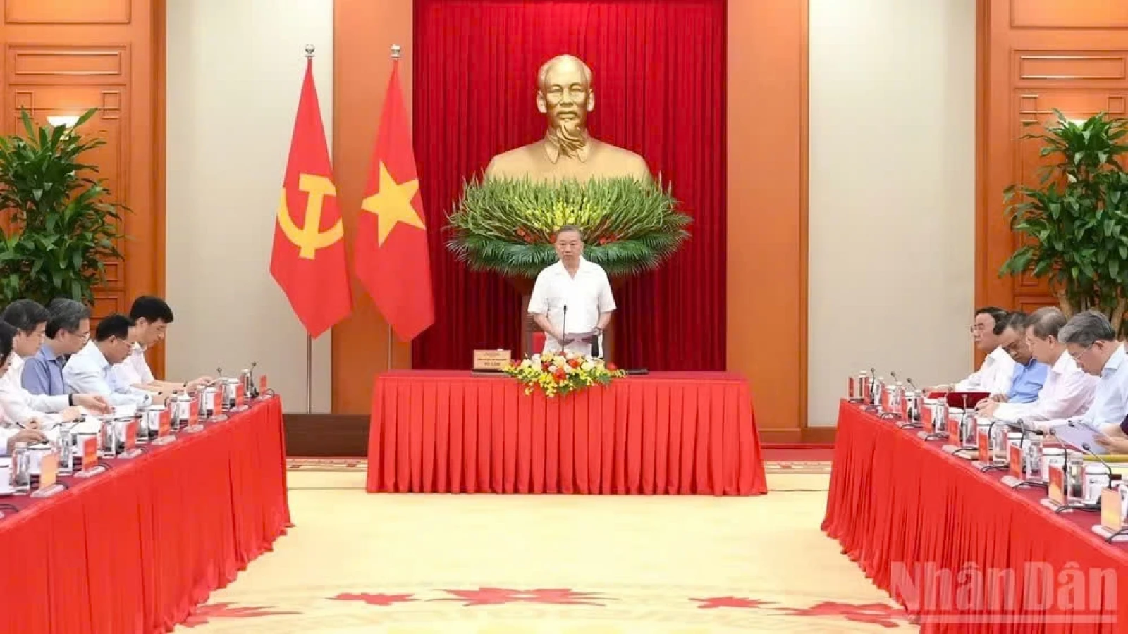 Tổng Bí thư, Chủ tịch nước: Cần đột phá trong bổ nhiệm cán bộ, nhất là người đứng đầu
